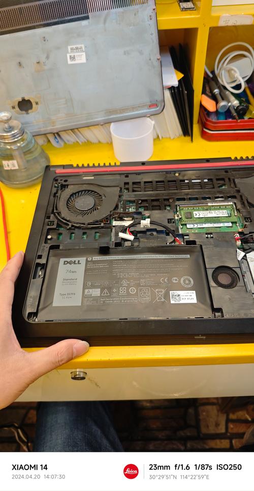 戴尔Inspiron拆机教程步骤是怎样的？-图2