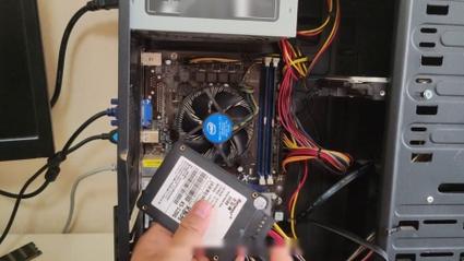 Win7如何安装固态硬盘？视频教程详解。-图2