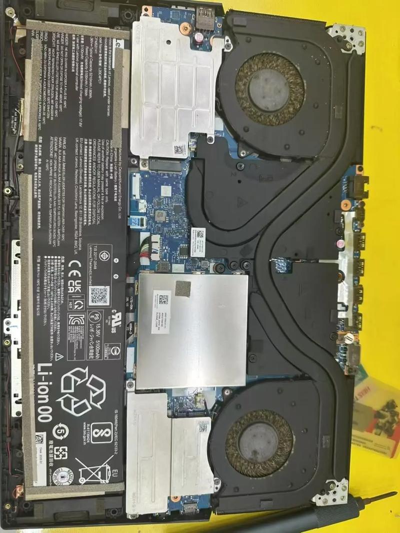 联想G410如何拆机除尘？-图1