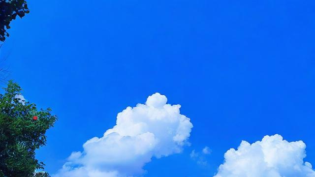 为什么天空是蓝色的？科学解释简单易懂