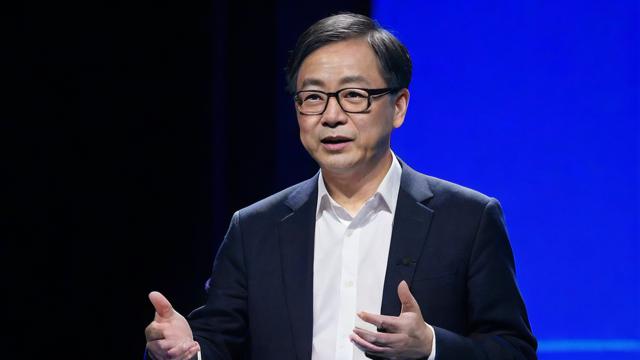 罗振宇知识发布会，如何打造一场思维盛宴？