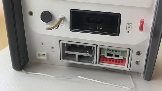 如何更换电视机的电源开关?