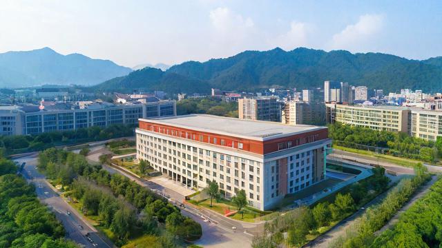 雅安市雨城区中学概览,哪些学校是当地知名学府?