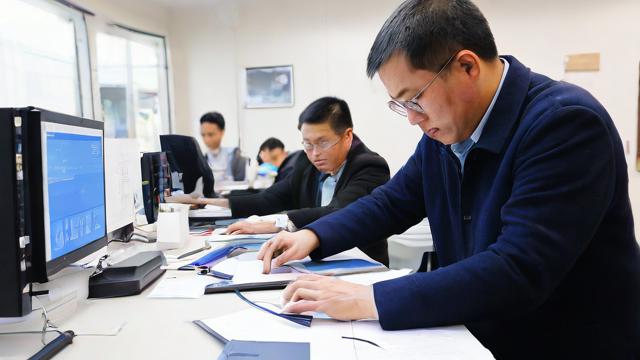 新街口手机维修店,新街口的手机维修店提供哪些服务?