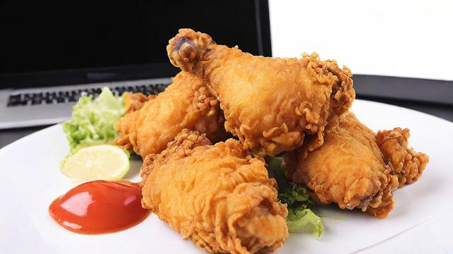 电脑吃鸡卡