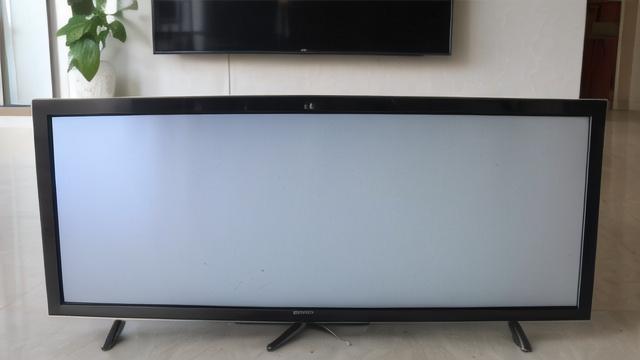 电视玻璃屏(电视玻璃屏幕坏了,可以修吗?)