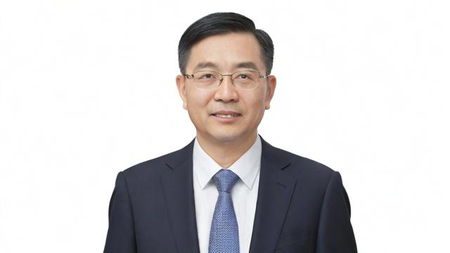 世界华人总会互联网副主任是谁?